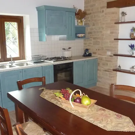فيلة Croce Rossa Sleeps 12 Pool Wifi *